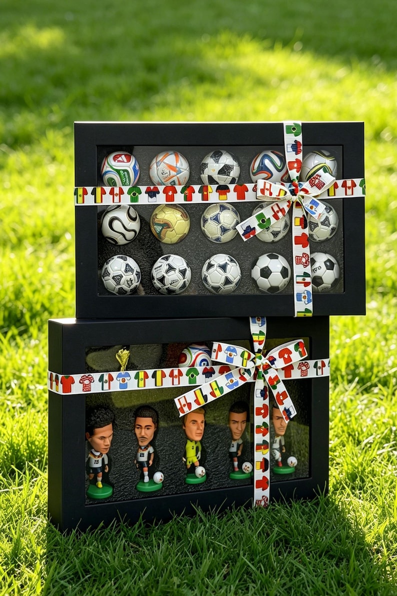 🔥Last Day 60% OFF🔥Soccer History Mini Football Collection | World Cup Mini Ball Ornament Gift Box Set | International Football Memorabilia Keepsake for Fans
