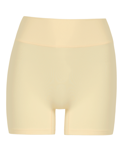 Form Invisible Scrunch Shorts 4" | Butter