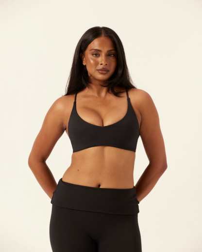 Form Hailey Crop | Black