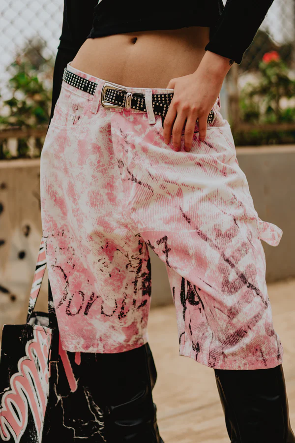 Pink carpenter jort