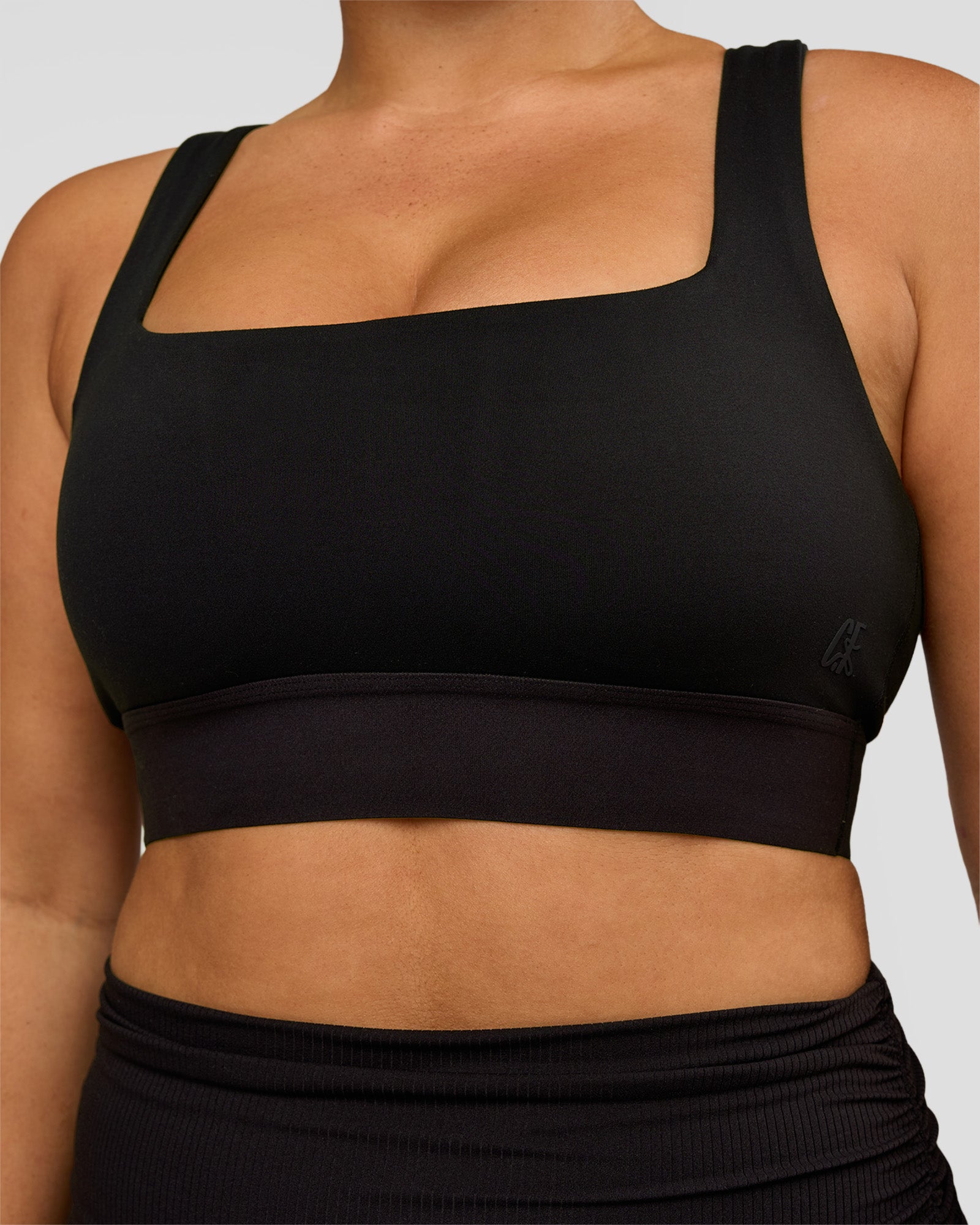 CF Train Hard Sports Bra - Black