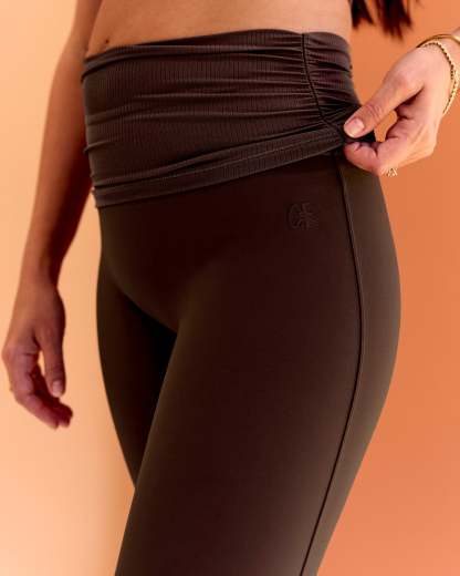 CF Fold Over High-Rise Flared Legging - Hot Chocolate