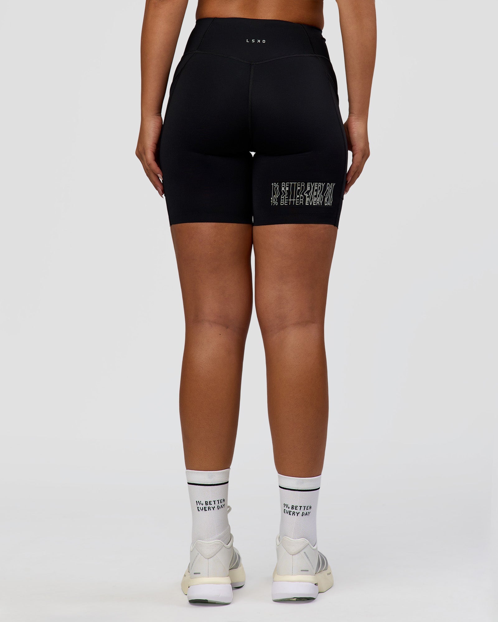 Elite Hype Reflective Run High-Rise 7" Short Pockets - Black-Hype Reflective