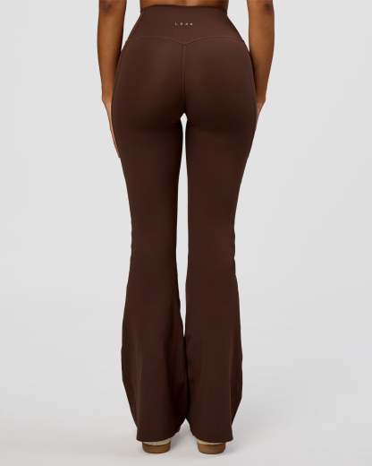 Fusion V-Contour High-Rise Flared Legging Pockets - Hot Chocolate