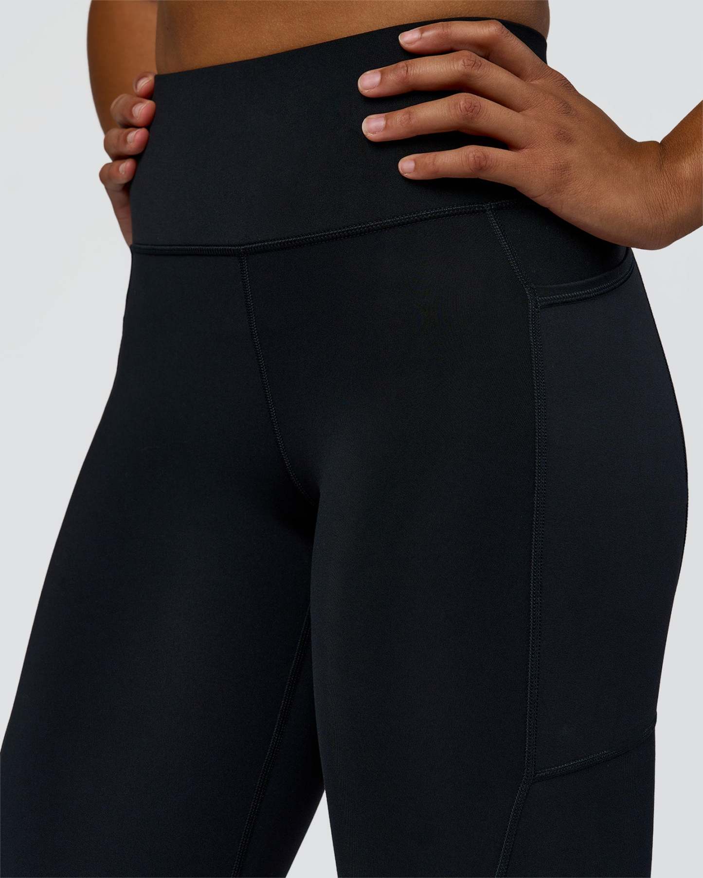 Rep Street Script Ultra High-Rise 7/8 Legging Pockets - Black-White