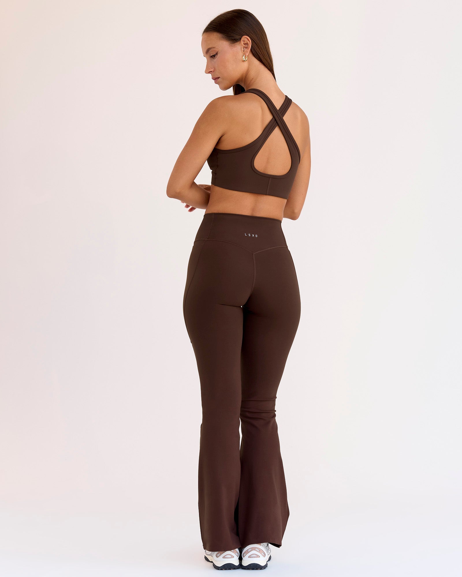 Fusion V-Contour High-Rise Flared Petite Legging Pockets - Hot Chocolate