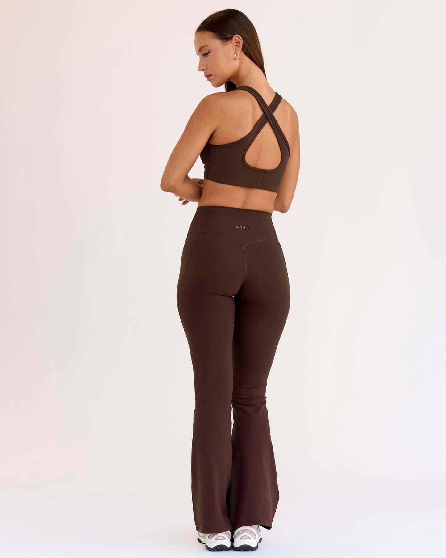 Fusion V-Contour High-Rise Flared Petite Legging Pockets - Hot Chocolate