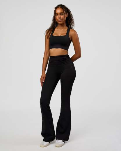 CF Train Hard Sports Bra - Black