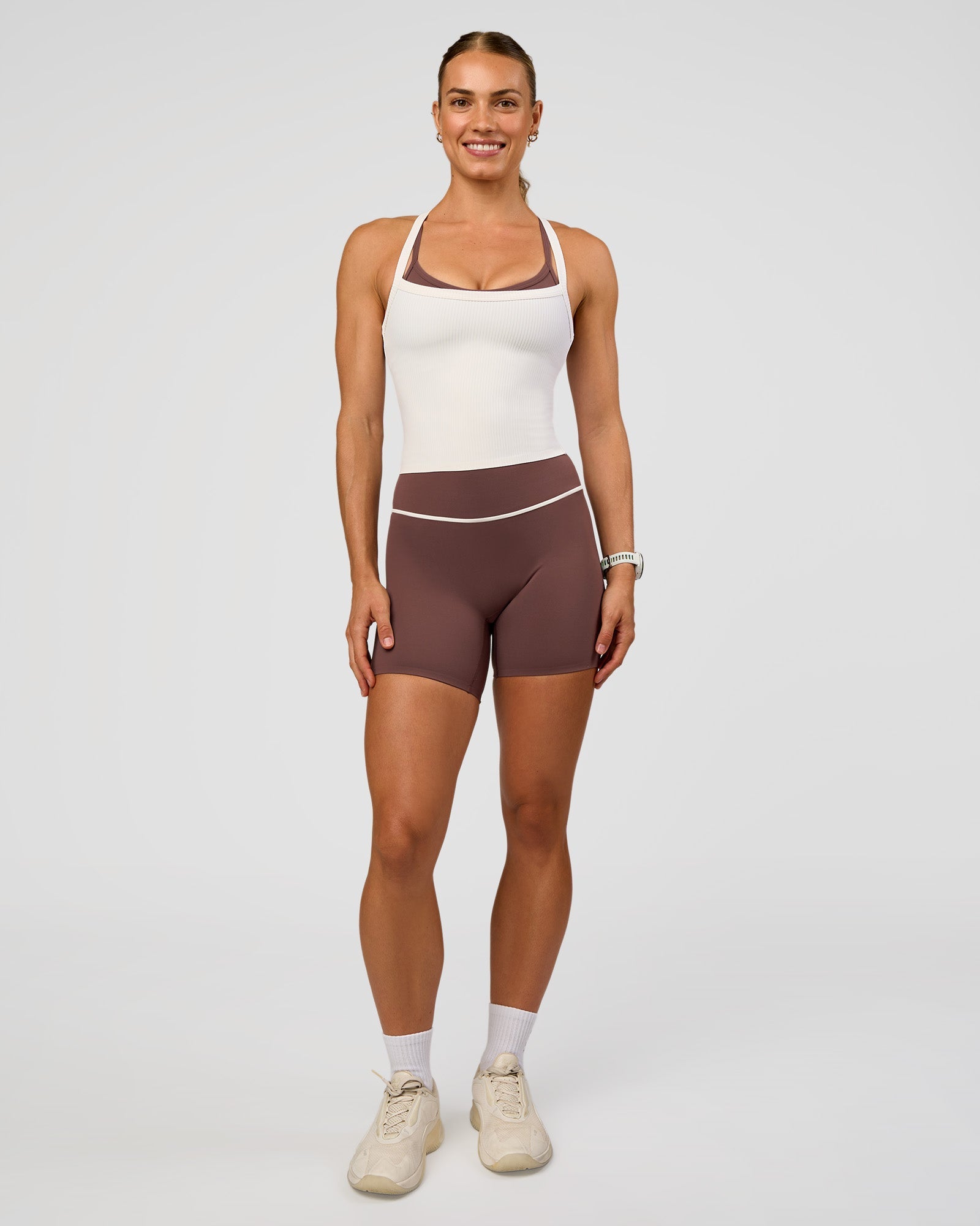 Pinnacle High-Rise 6" Short - Cocoa Powder-Off White