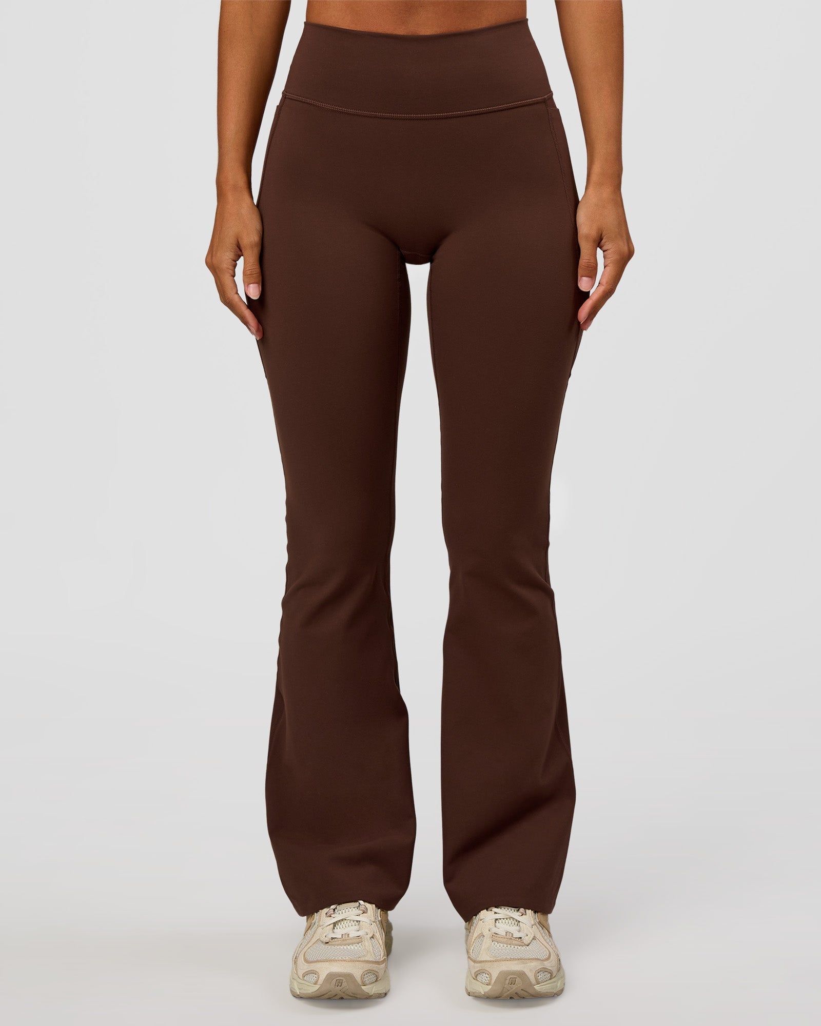 Fusion V-Contour High-Rise Flared Petite Legging Pockets - Hot Chocolate