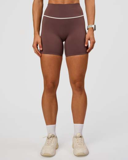 Pinnacle High-Rise 6" Short - Cocoa Powder-Off White