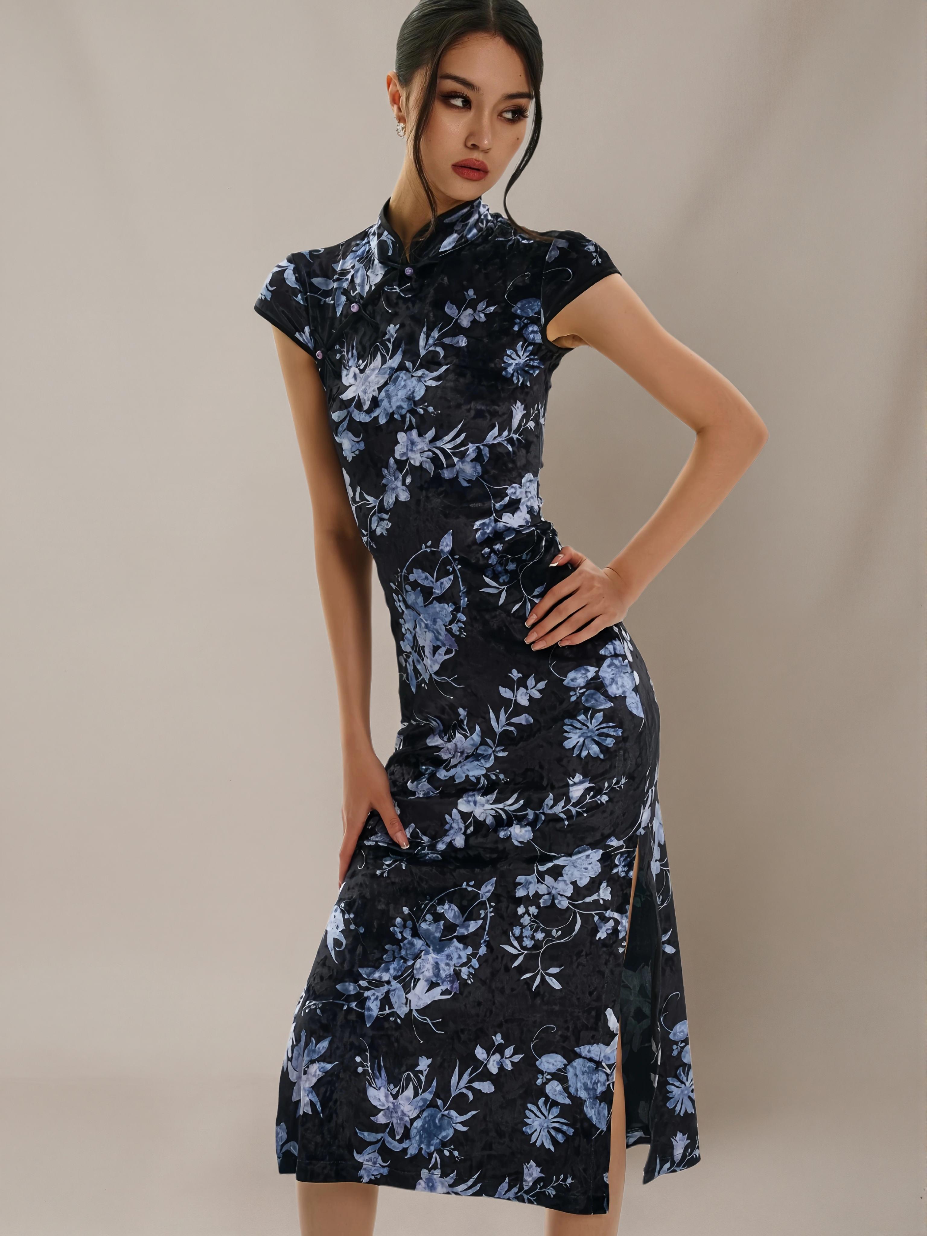 "Ink Purple Floral" Thin Velvet Classic Chinese-Style Qipao Dress