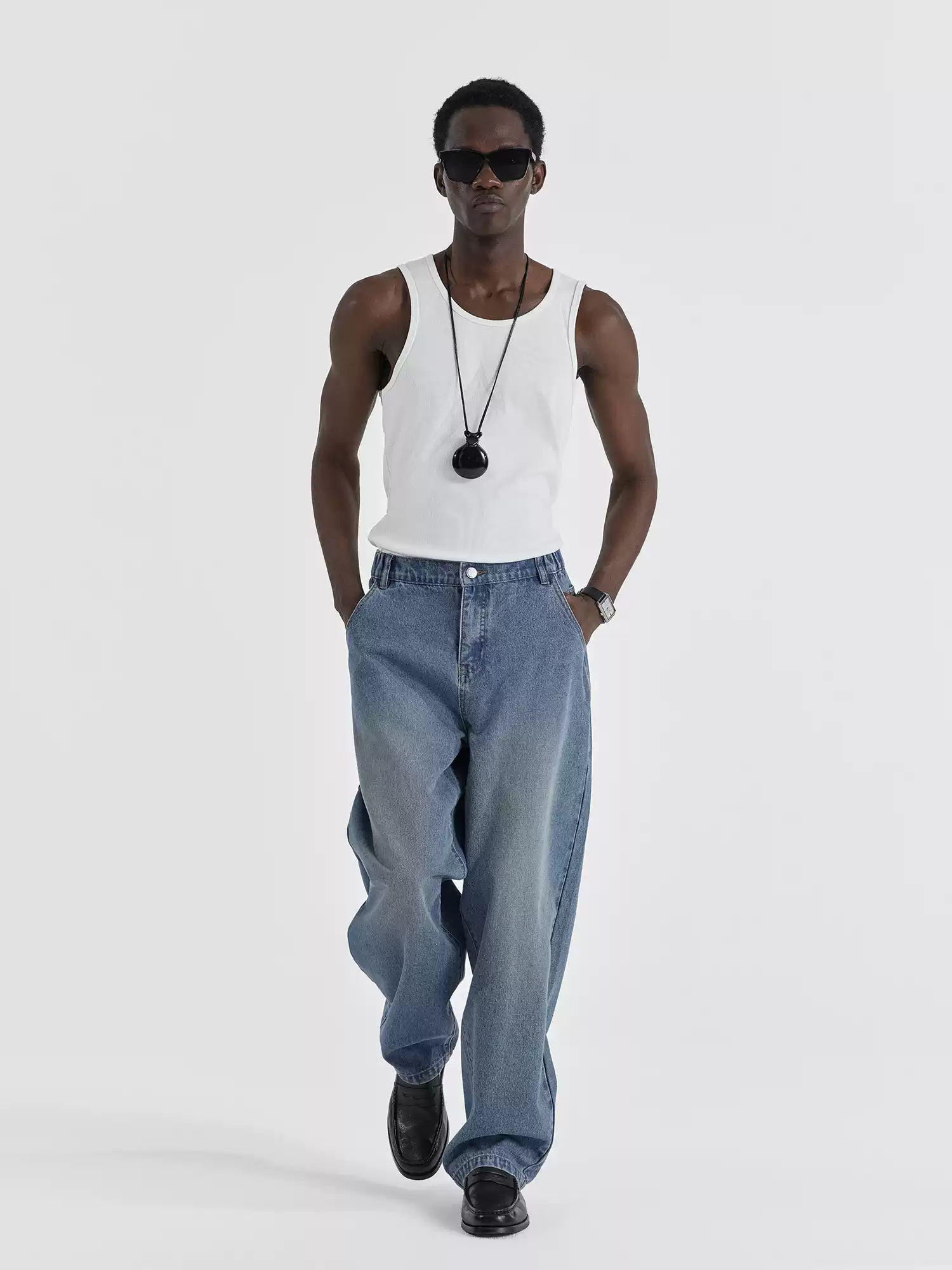 Scimitar Cut Jeans
