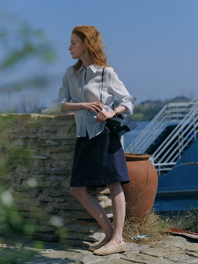 Mid-waist Straight Skirt