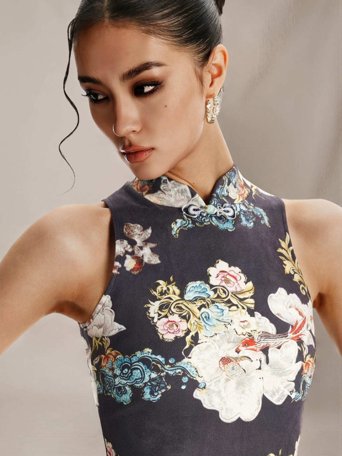 'Gray-Purple Vintage Floral'Chinese-Style Asymmetrical Button Mini Qipao