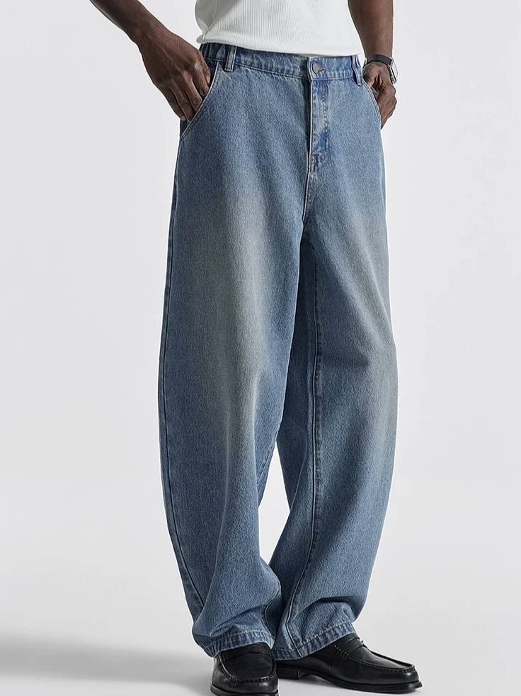 Scimitar Cut Jeans