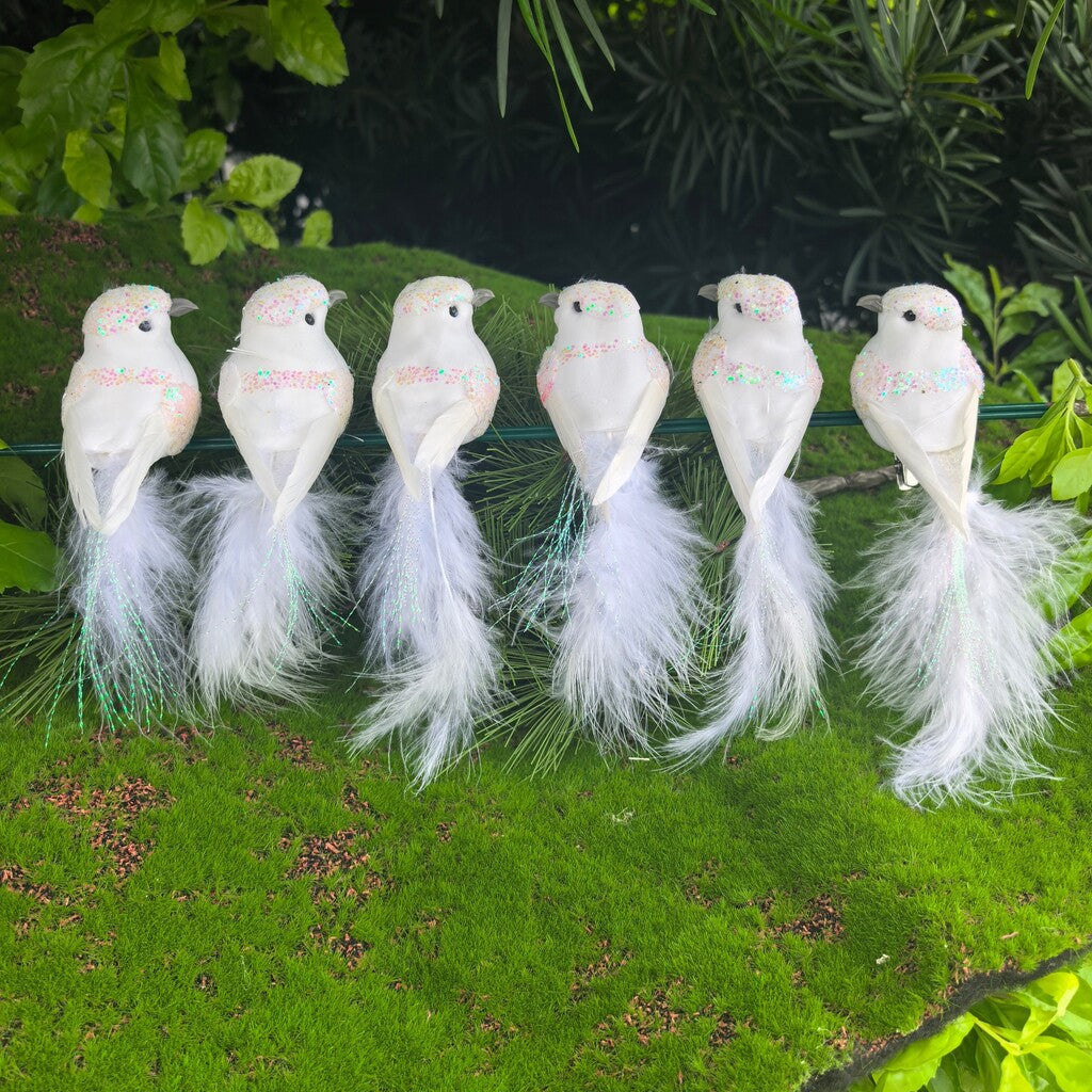 🐦 Keinotekoiset höyhenlinnut klipsillä (12 kpl per pakkaus)