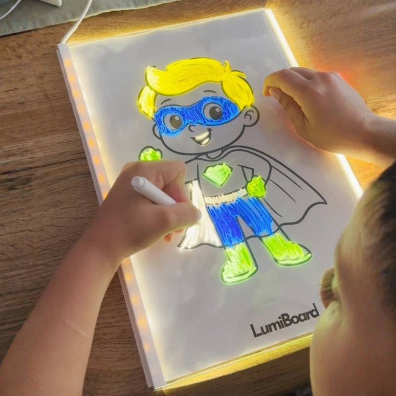 LumiBoard ✨ svietiaca magická kresliaca doska 🎨 | Opakovane použiteľná ♻️ | Inšpiruje kreativitu 🖌️ | Bezpečná a zábavná 🛡️🎉 | Dostupná vo viacerých veľkostiach 📏