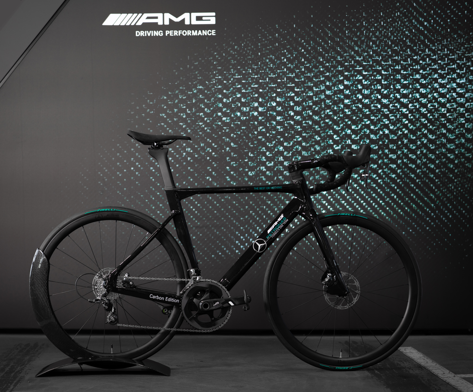 AMG PETRONAS F1® Team V12 Road Edition