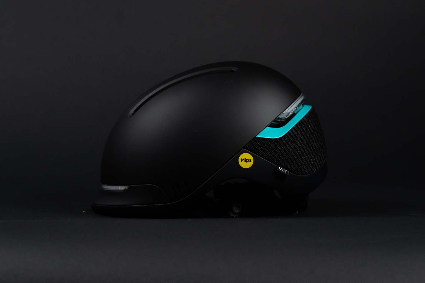 AMG PETRONAS F1 Team Smart eBike Helmet