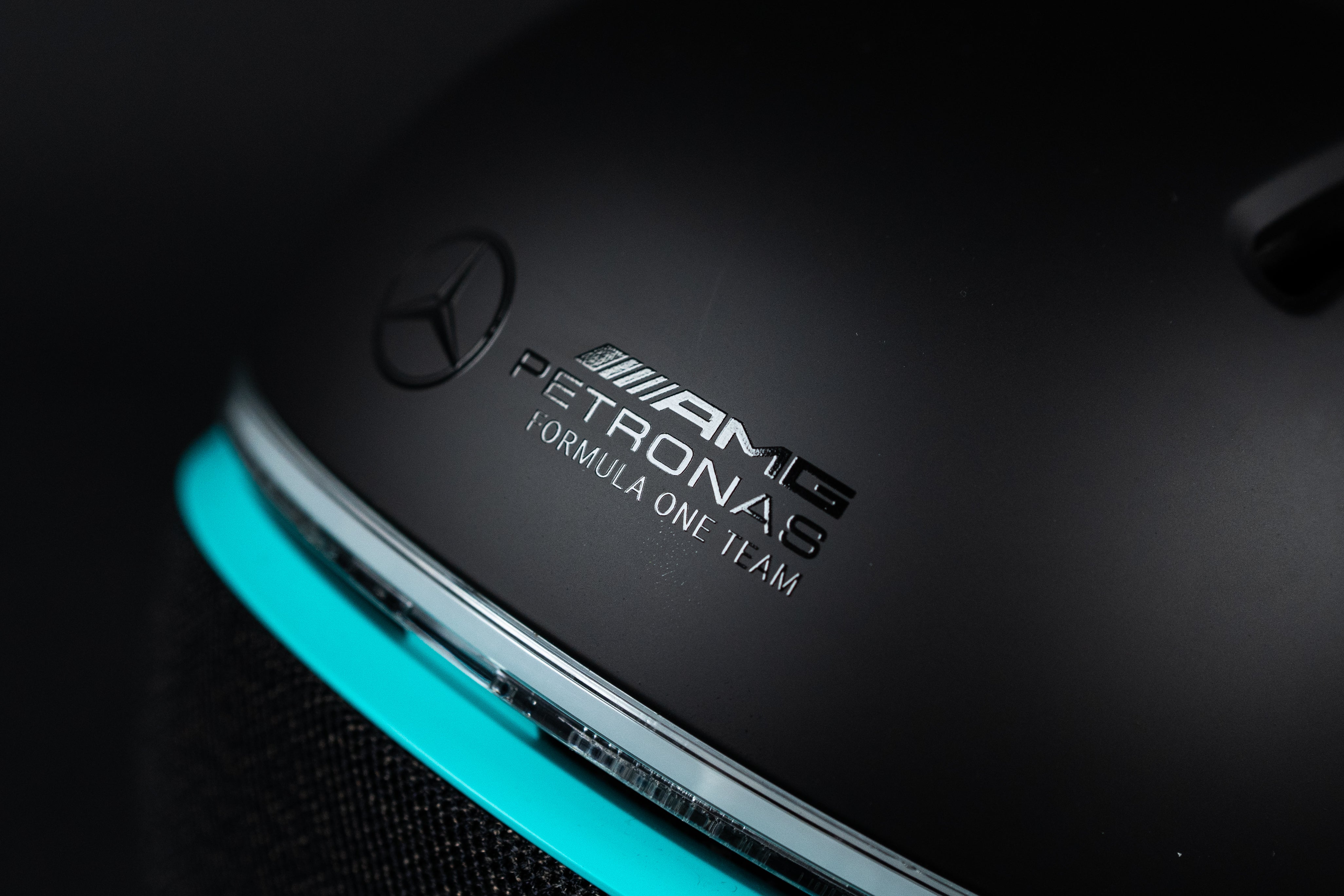 AMG PETRONAS F1 Team Smart eBike Helmet