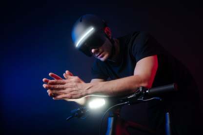 AMG F1 Smart Helmet magnetic tinted visor