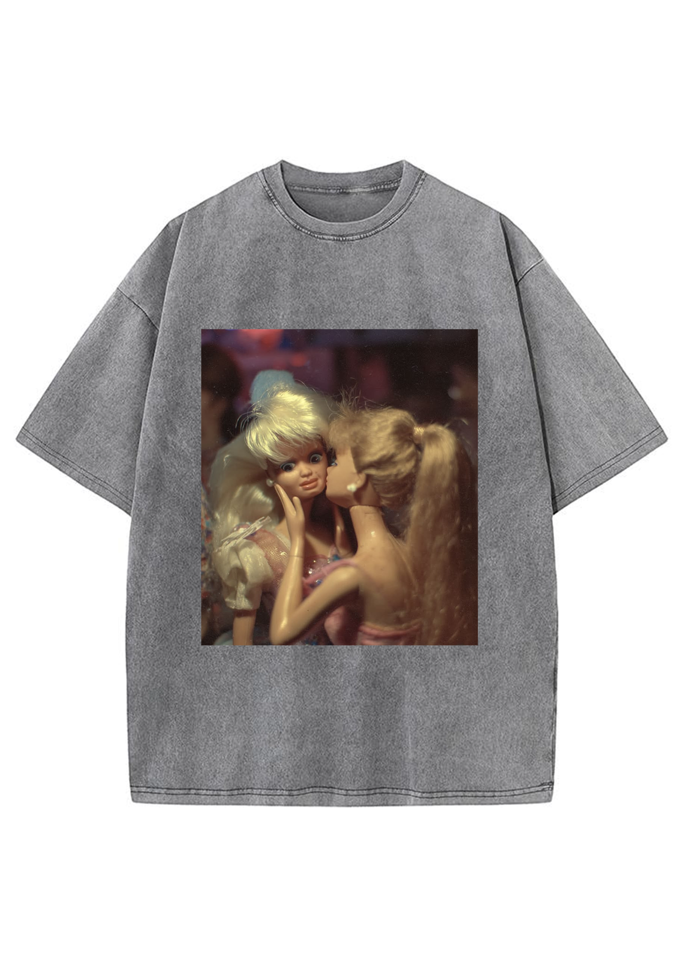 Vintage Retro Two Kissing Barbies Film Grain Y2K Washed Tee