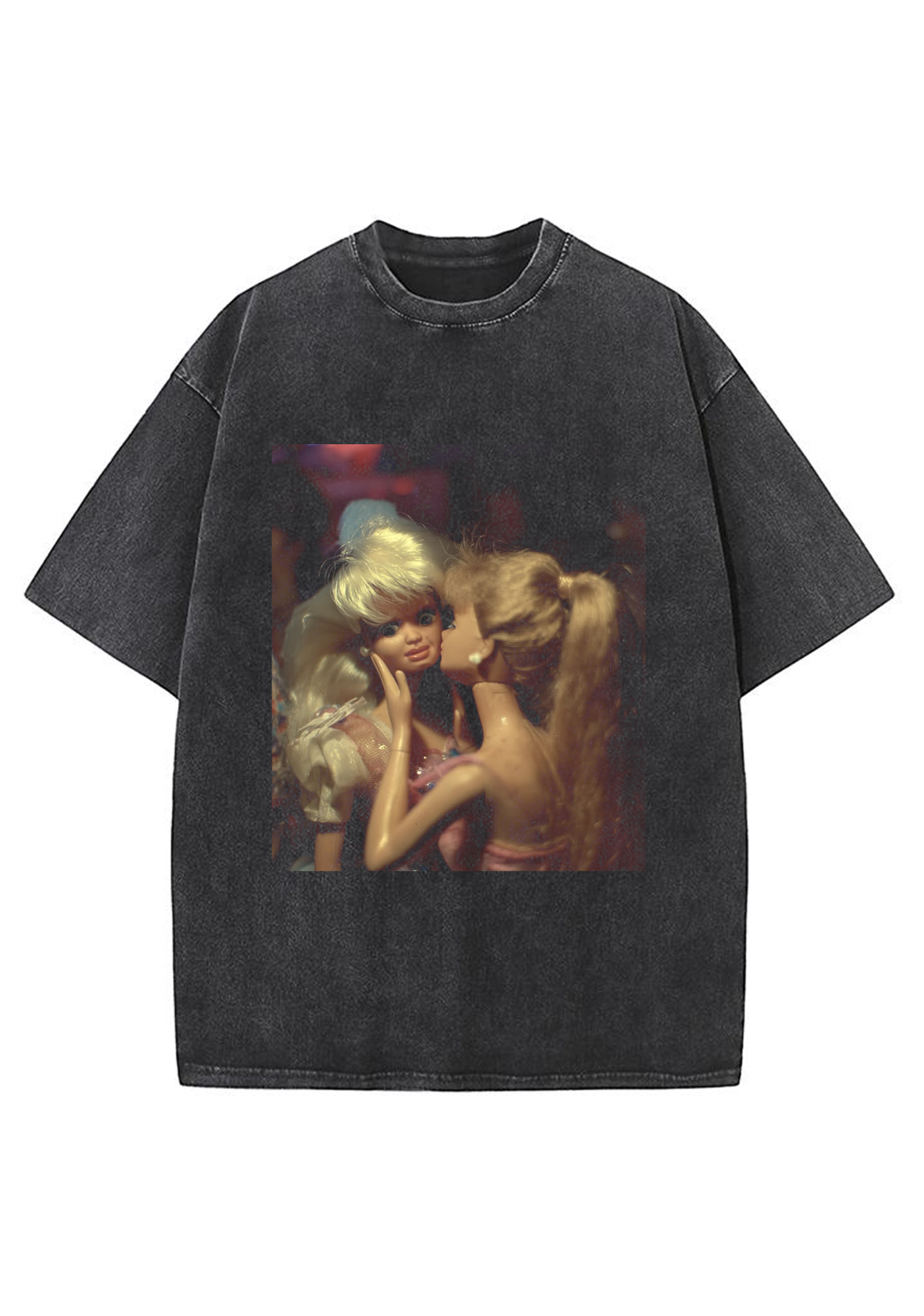 Vintage Retro Two Kissing Barbies Film Grain Y2K Washed Tee