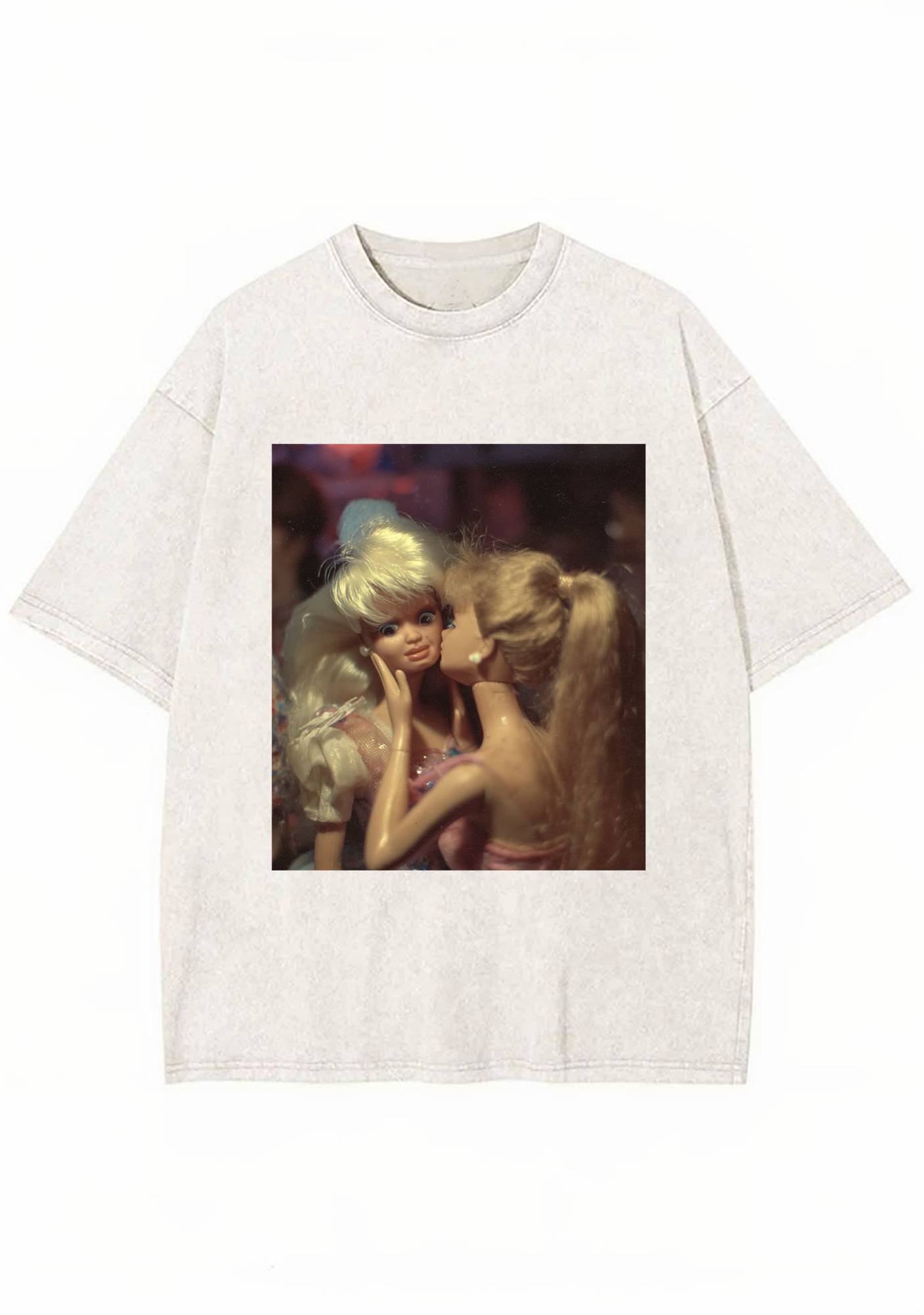 Vintage Retro Two Kissing Barbies Film Grain Y2K Washed Tee