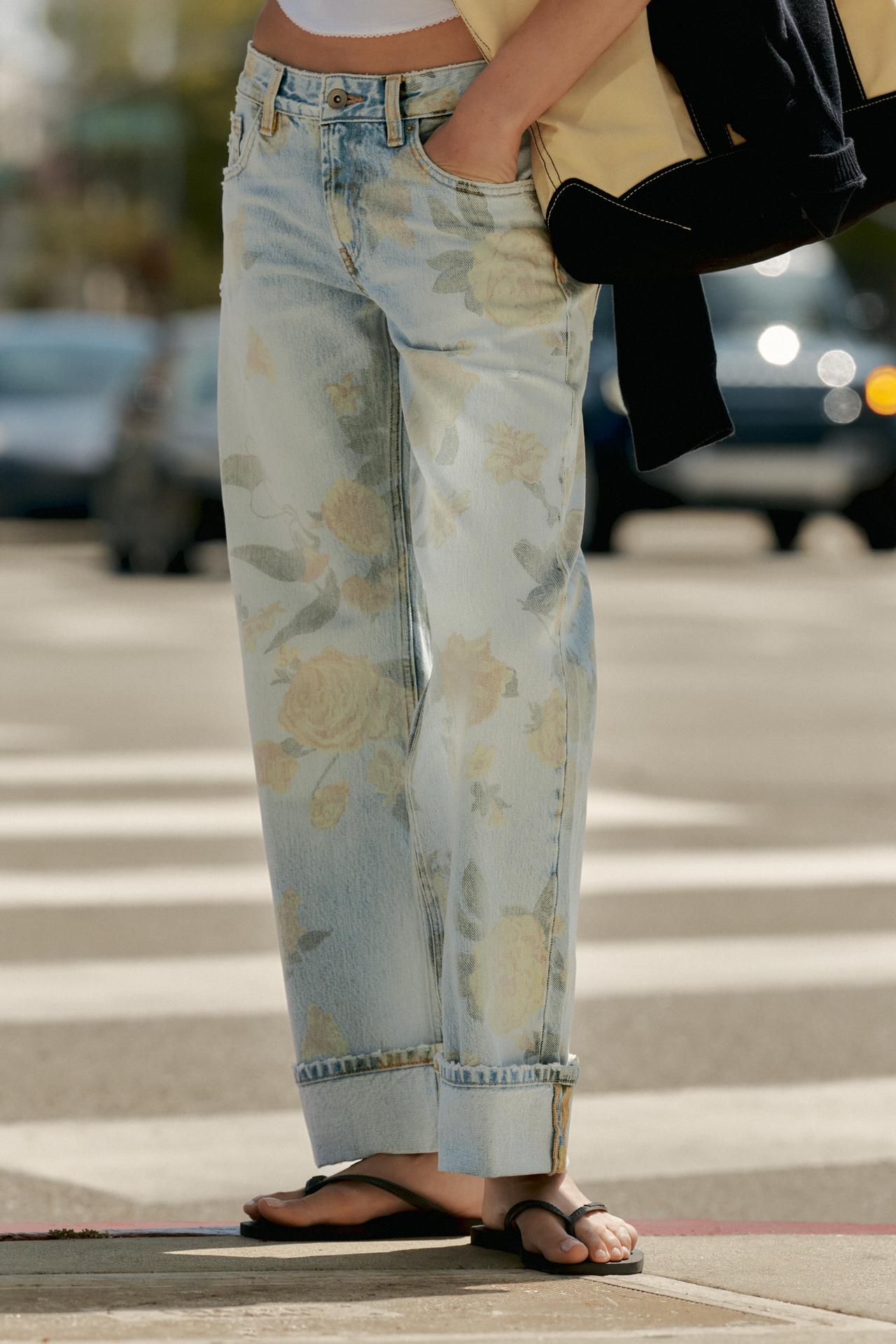 TRF LOW RISE LOOSE FIT PRINTED FOLDED JEANS