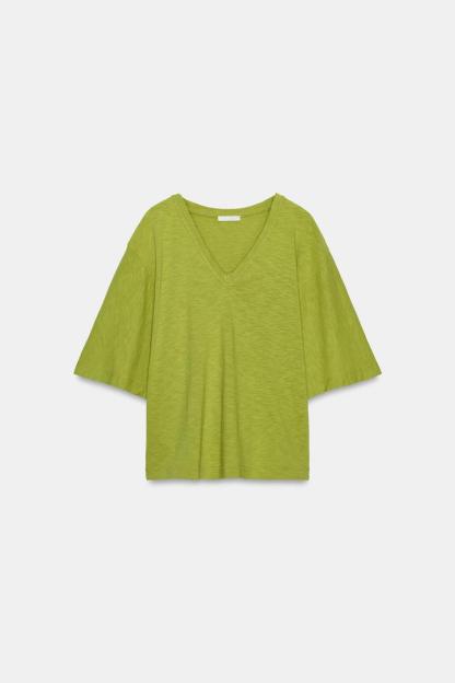 V-NECK T-SHIRT