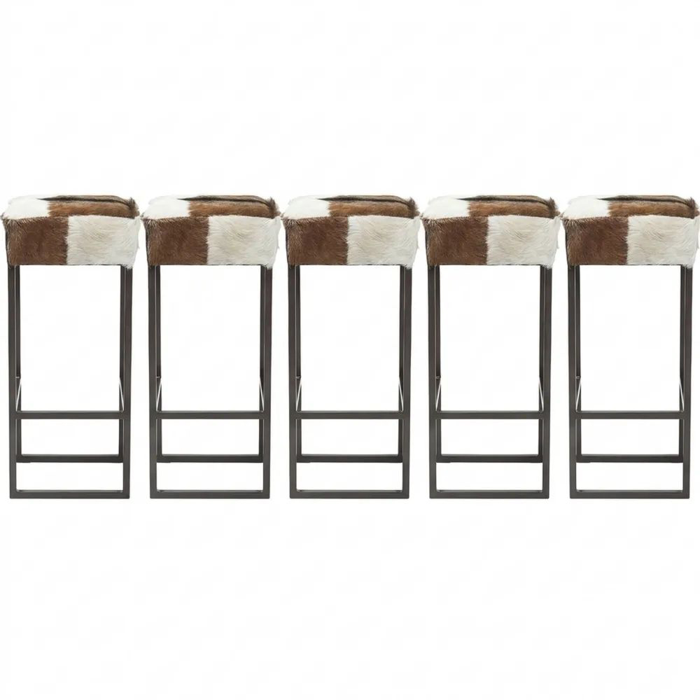 Moderner Barhocker mit Ziegelfell-Bezug, Stahlrahmen, Weiße und Braune Farbtöne, Maße 74x35x35 cm