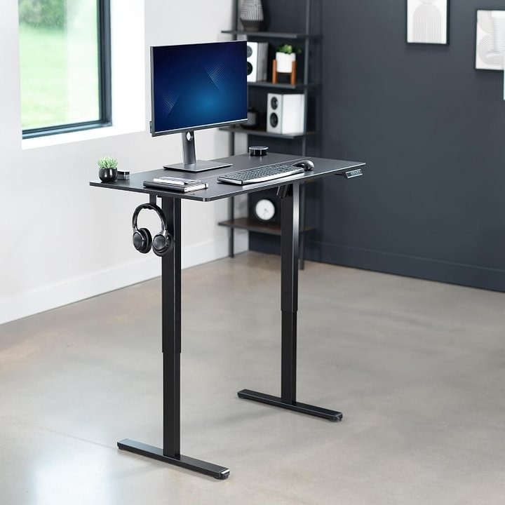 Vivo Escritorio eléctrico de 140cm x 61cm para Estar de pie, estación de Trabajo Completa para el hogar y la Oficina con Altura Ajustable, Controlador de Memoria, Negro, DESK-E155TB