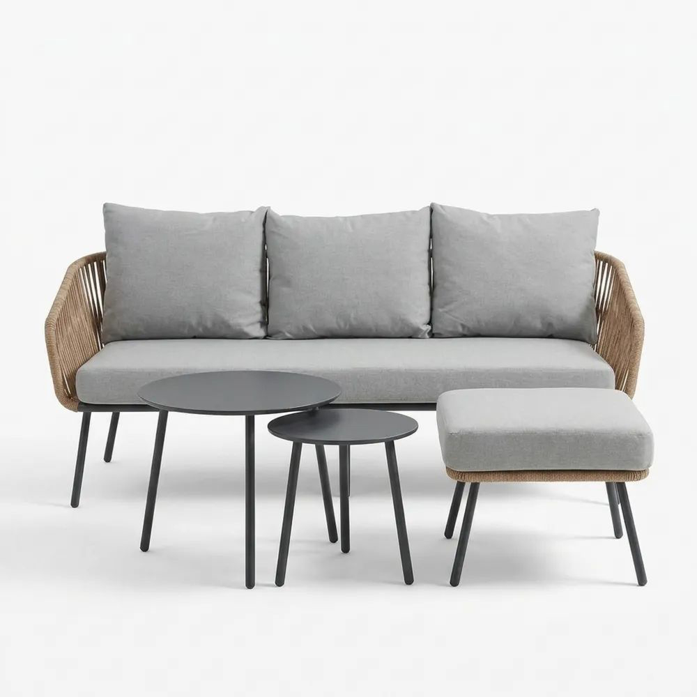 Wetterfeste Gartenlounge mit Sofa, Hocker und Tisch