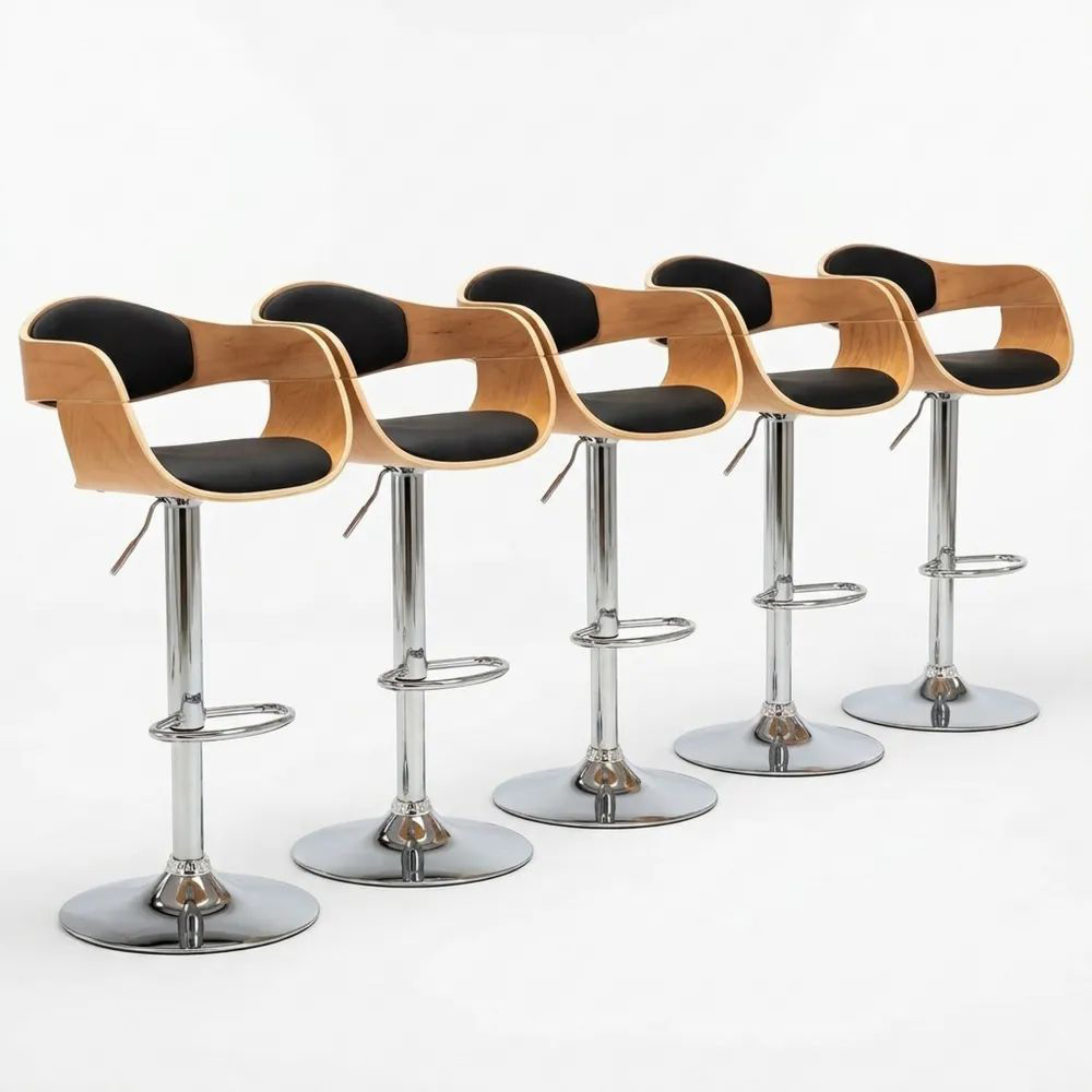 Höhenverstellbarer Barhocker aus Bugholz und Kunstleder in Schwarz mit Chromfuß