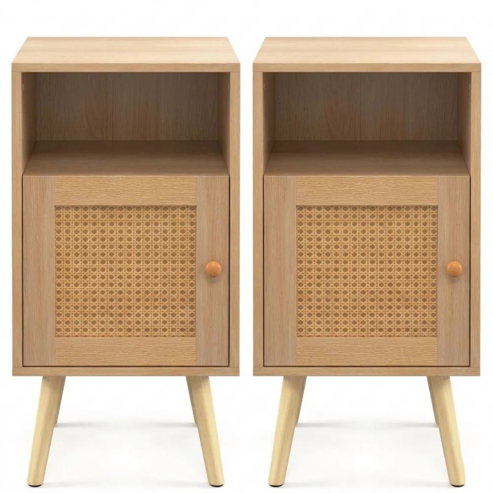 Kompakter Beistelltisch im Landhausstil mit Regal und Tür für Schlafzimmer oder Wohnzimmer