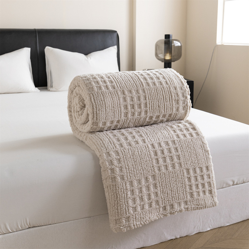 Vastag, meleg, kétoldalas plüss takaró gofrimintás jacquard díszítéssel