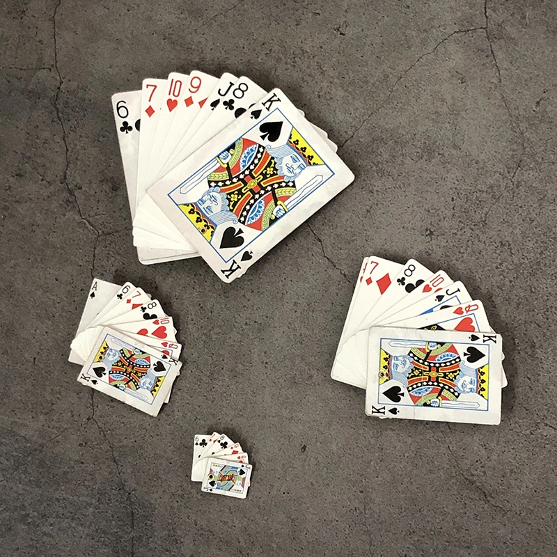 Diminishing Cards (Brass Gimmick)