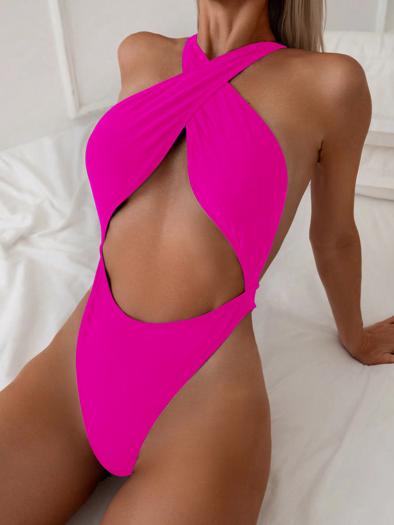 2026 One-Piece Bikini – Tight Neck, Backless, Sexy Solid Color