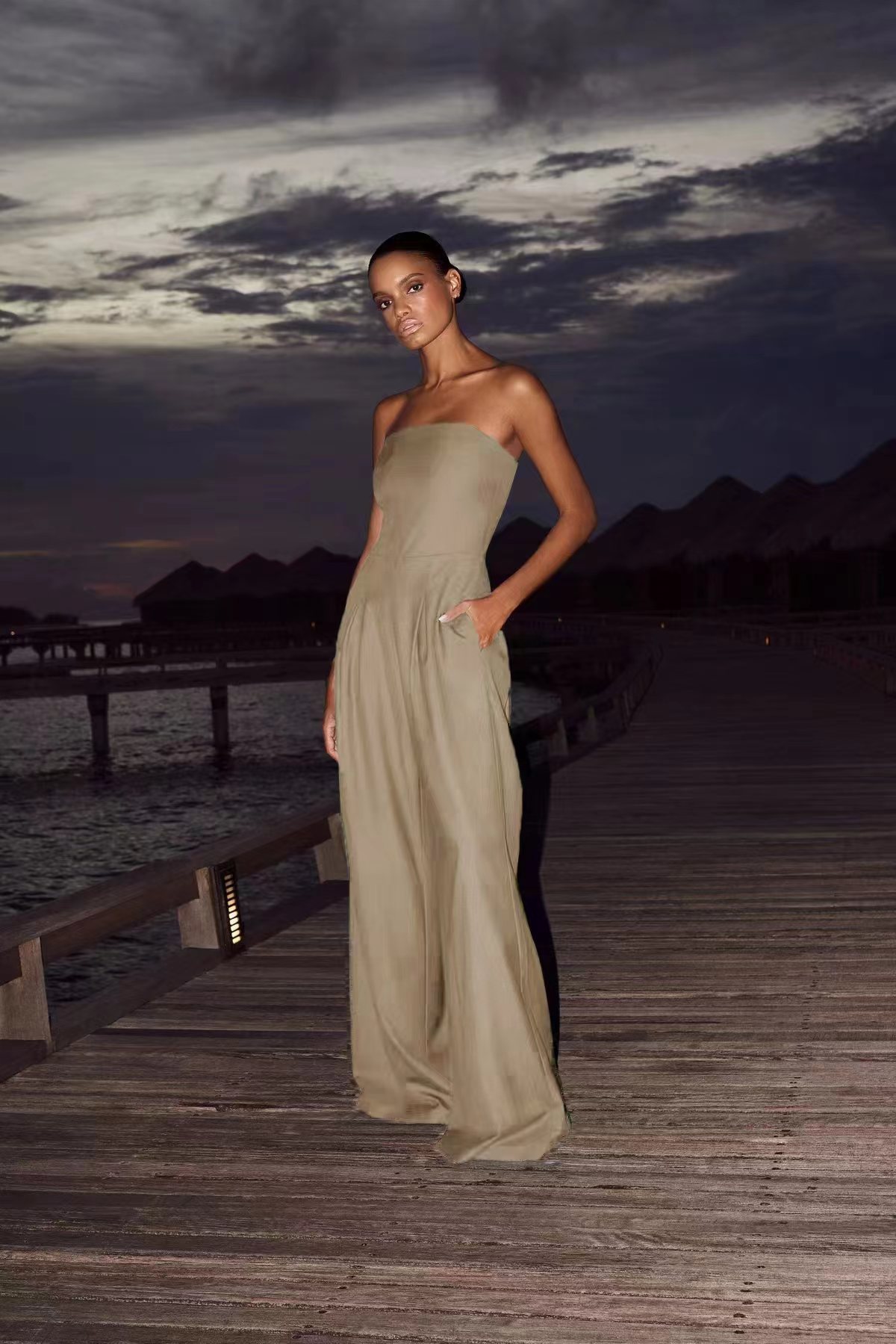 Women's Casual Backless Slim Fit Jumpsuit With Temperament