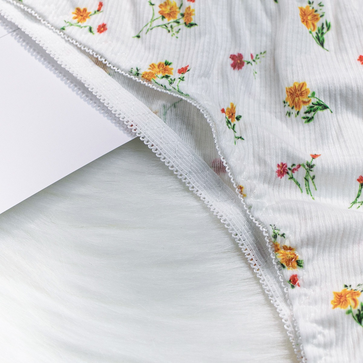 Sexy Lingerie Knitted Romantic Country-Style Two-Piece Set with Ditsy Floral Print and Underwire Support