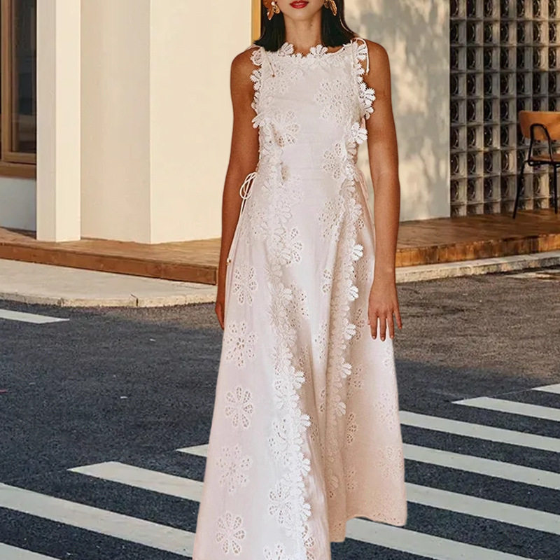 Women's Summer Lace Round Neck Dress 3D Embroidery Elegant Slim Long Skirt