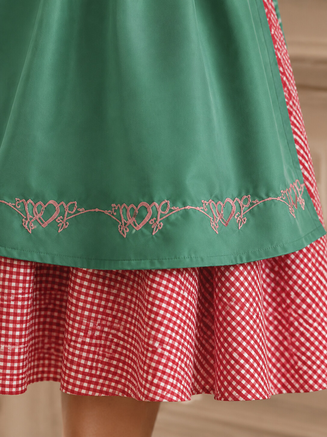 Bavarian Oktoberfest Dirndl Dress | Classic Plaid German Beer Girl Costume