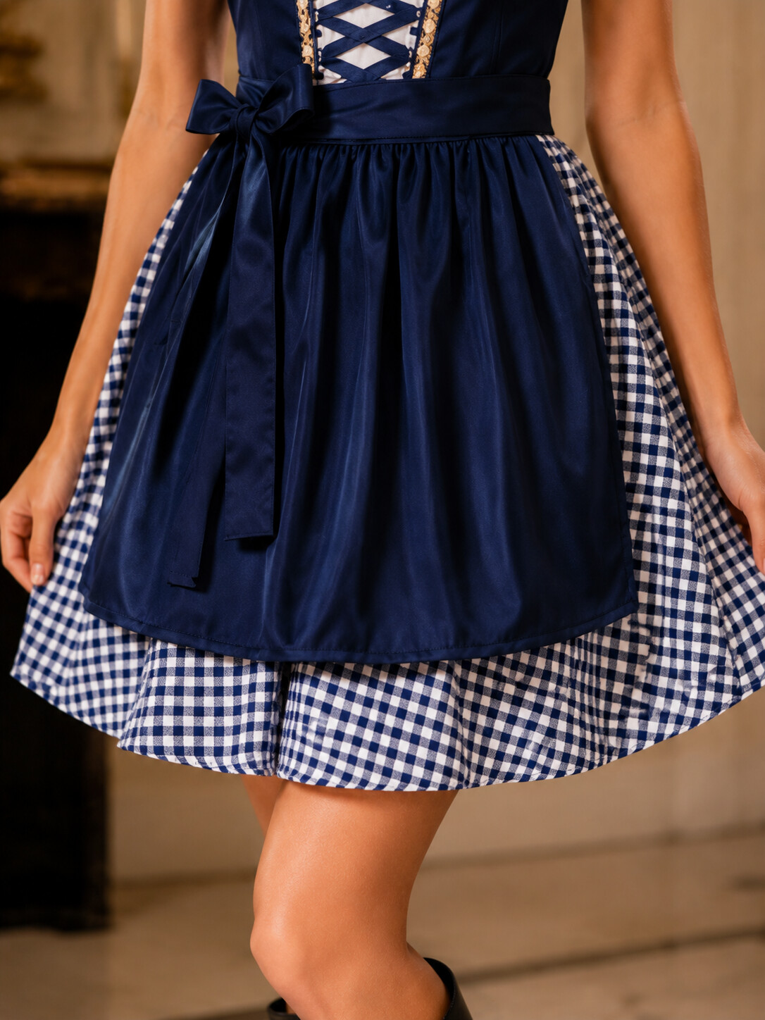 Traditional German Dirndl Dress – Munich Oktoberfest Beer Garden Costume