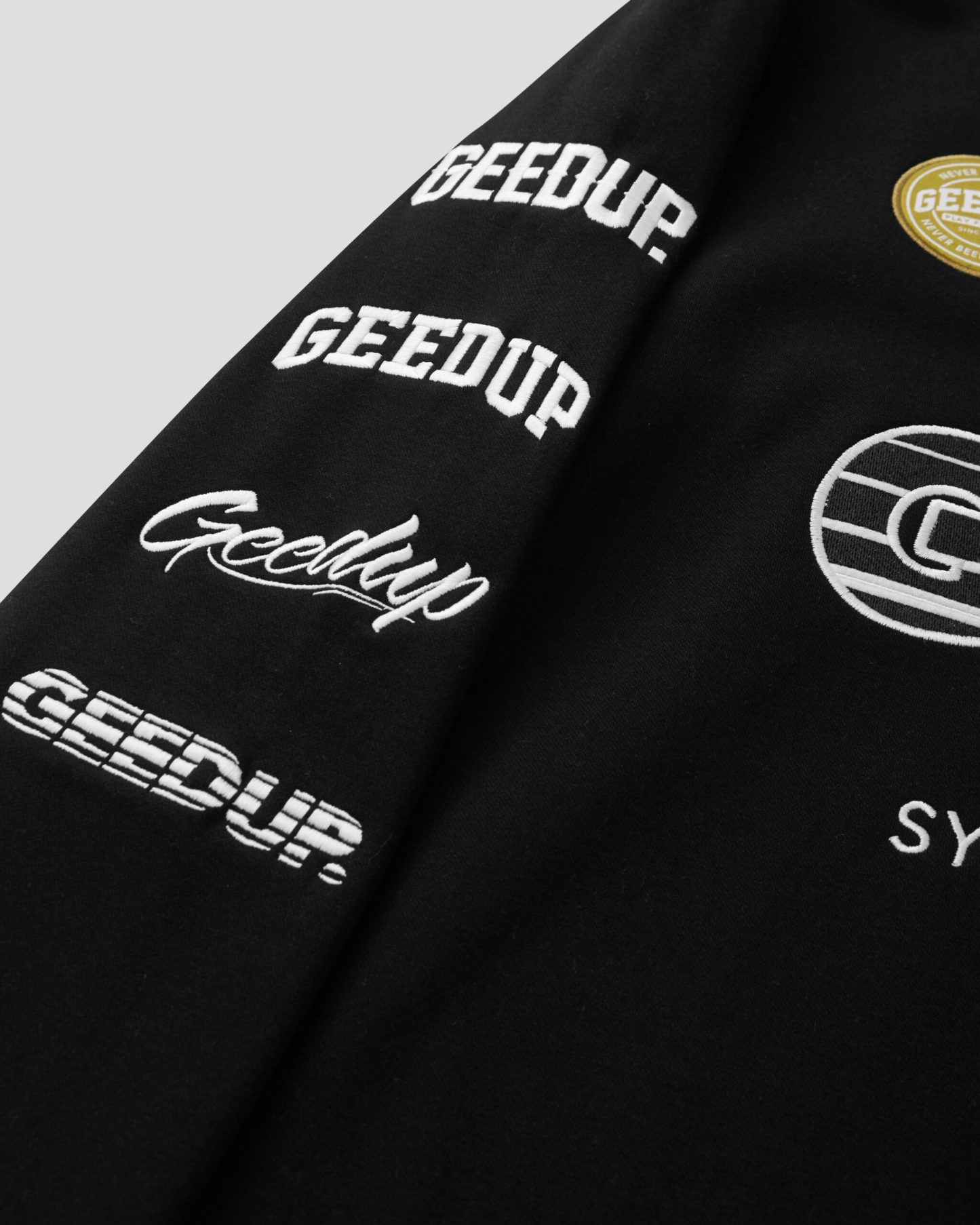 Geedup Sportsman  Black Badges QTR ZIP
