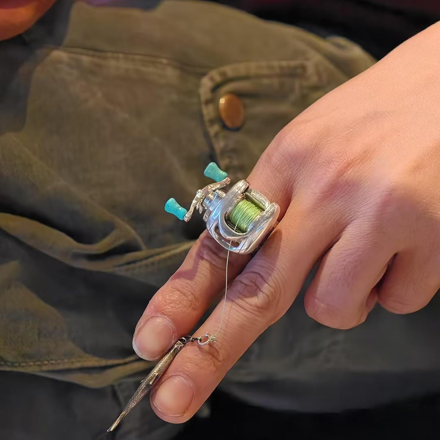 💍Lure reel pendant and ring combo set - rotating arm, suitable as a fishing ornament and gift🎁