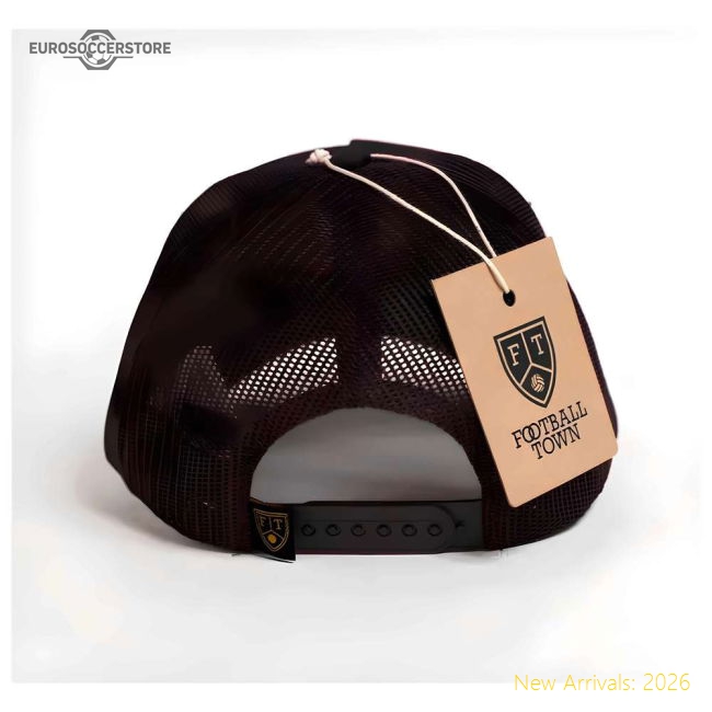 Liverpool The Bird Trucker Cap Black-Football Jersey Hub