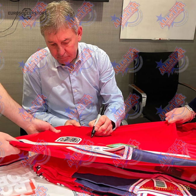 England FA 1982 Robson Signed Shirt (Framed)-Football Jersey Hub