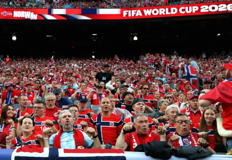 Norway squad Viking Rowing celebration post-match