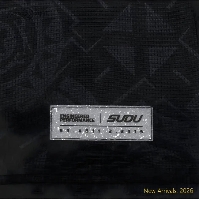 2025-2026 Wolves Goalkeeper Home Shirt (Black)-Football Jersey Hub